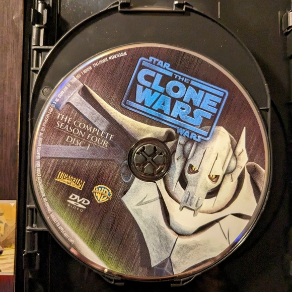 Clone Wars The Complete Season Four DVDs - Picture 2 of 8